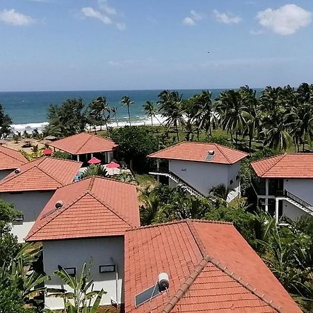 Ladja Beach Resort Ambalantota Luaran gambar