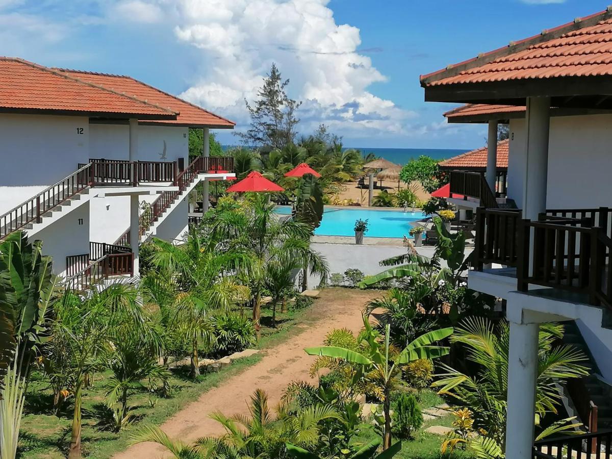 Ladja Beach Resort Ambalantota Luaran gambar