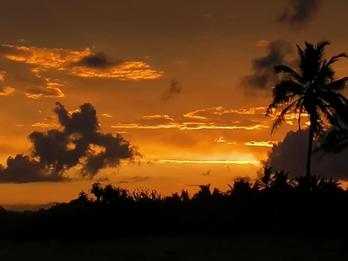 Ladja Beach Resort Ambalantota Luaran gambar